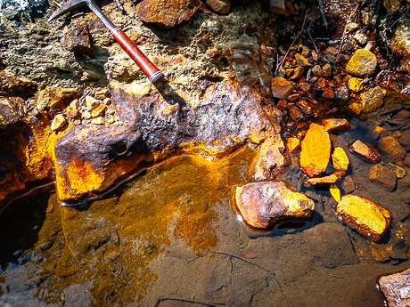 Acid rock drainage, Corsica